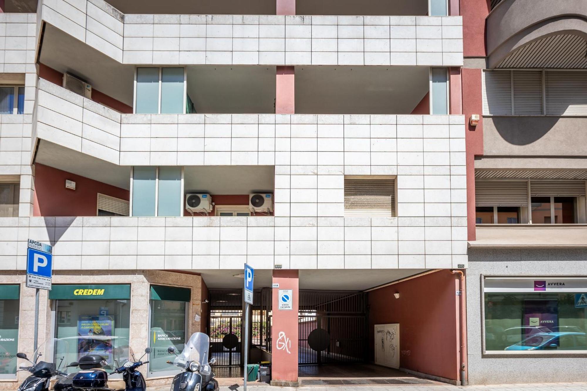 Fior Di Loto Central カリアリ エクステリア 写真